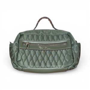 Bella Russo green toiletry bag